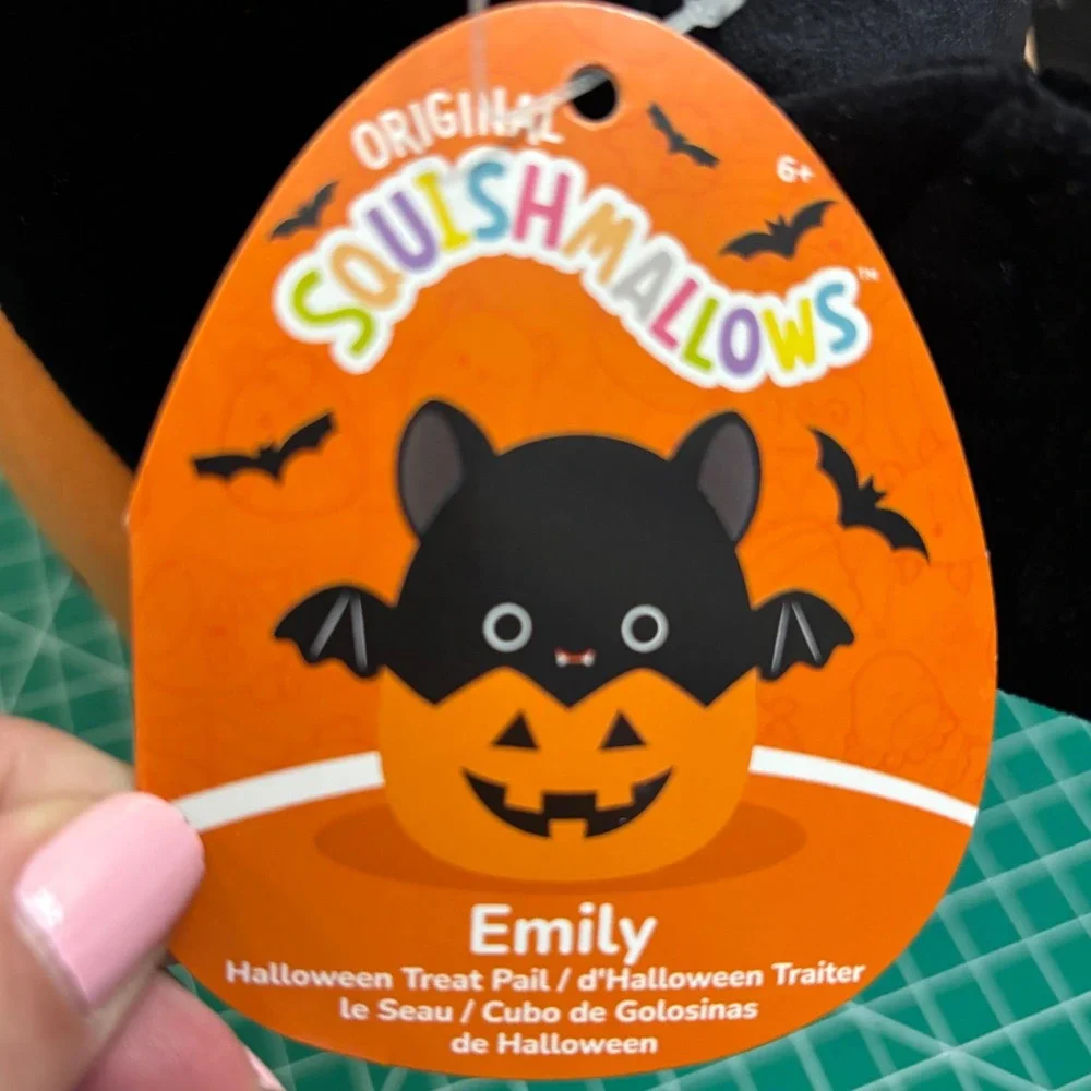 Squishmallows Emily Bat Pumpkin Halloween‎ Treat Pail Bag Plush Stuffed Animal